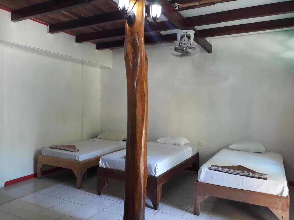 Talamanca Cabins Кахуіта Екстер'єр фото