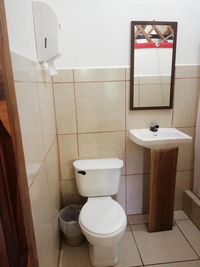 Talamanca Cabins Кахуіта Екстер'єр фото